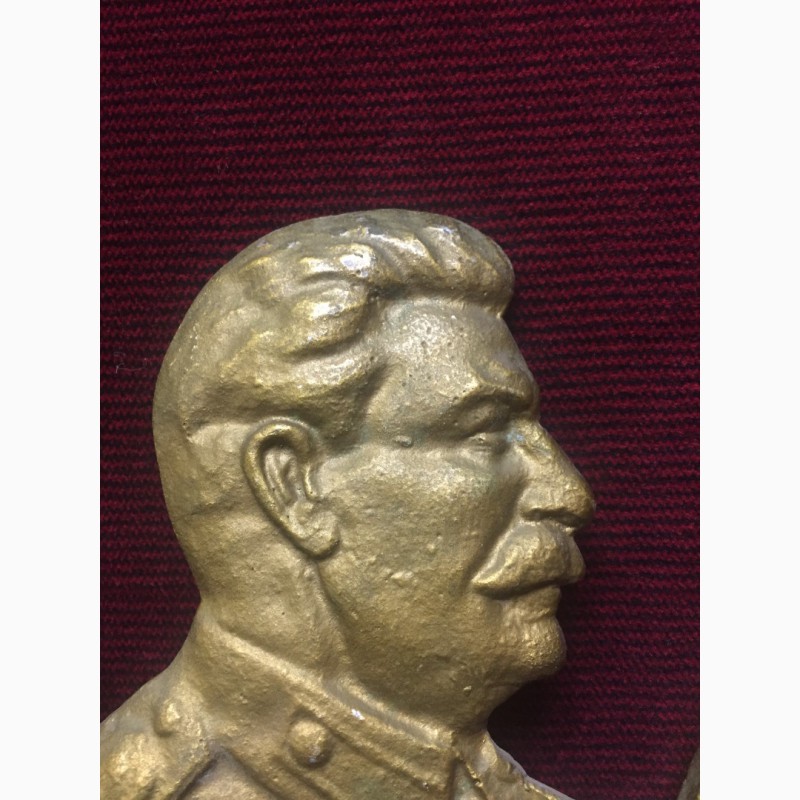 Фото 2. Барельеф И.В Сталин (силумин)