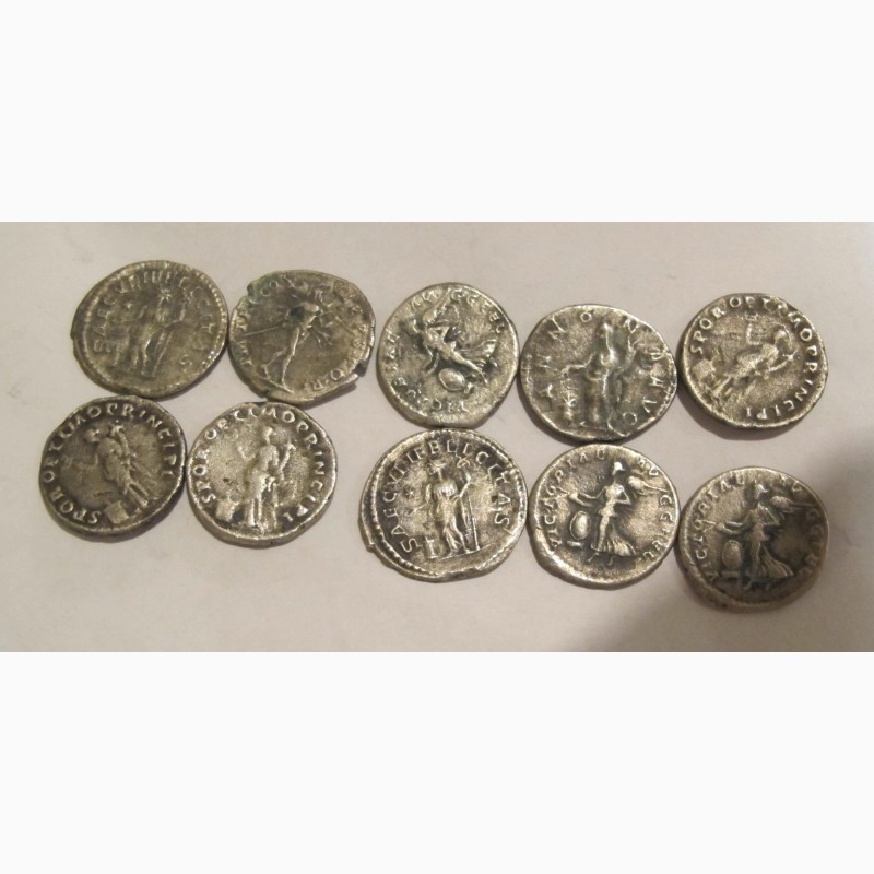 Фото 2. Серебряные древнеримские денарии