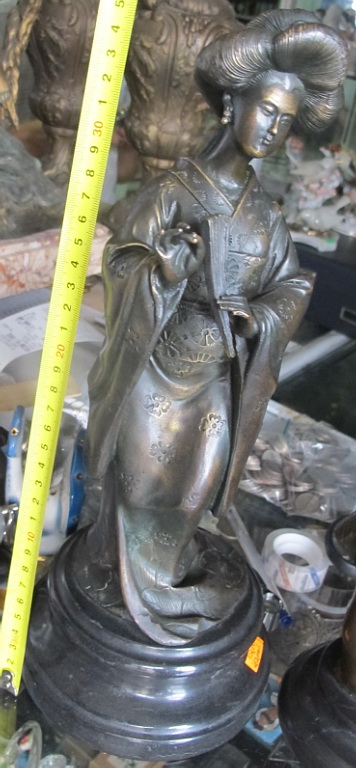 Бронзовая статуэтка Гейша, высота 35 см