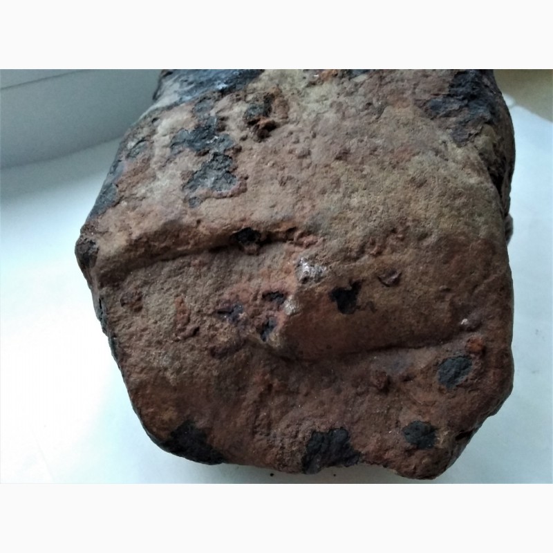 Фото 2. Метеорит каменный возможно марс