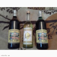 Продам бутылку водки 1978 года и две бутылки белого азербайджанского портвейна 1984 года