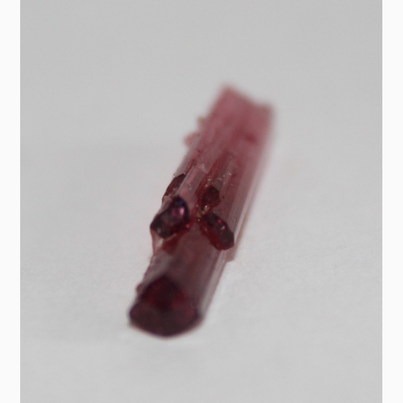 Фото 6. Турмалин розовый (рубеллит), сросток кристаллов с головками