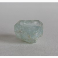 Кристалл голубого топаза