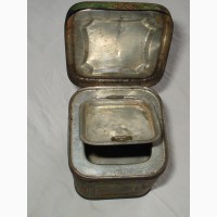 Дореволюционная железная коробочка из-под чая с двойной крышкой