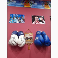 Продам коллекцию боксёрских перчаток с автографами всех Олимпийских чемпионов по боксу