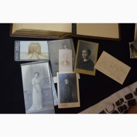 Старинный фотоальбом с фотографиями