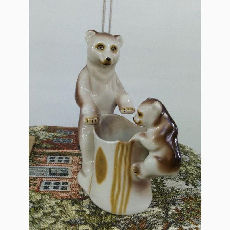 Фото 4. Фарфоровая статуэтка ссср медведи, медведица с медвежонком, карандашница салфетница