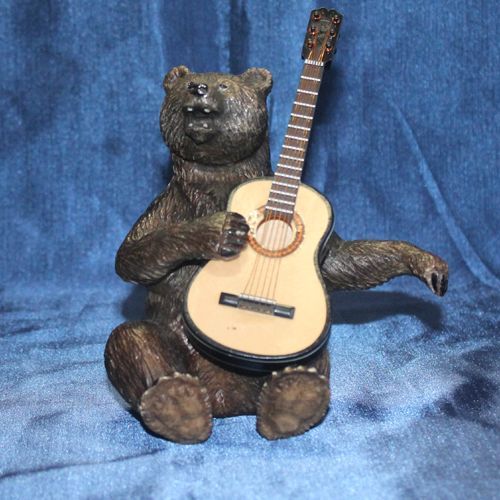Фото 2. Подарок для настоящих ценителей искусства Медведь с гитарой