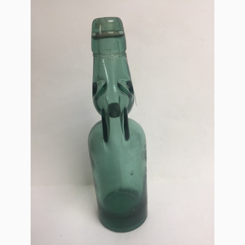 Фото 3. Стеклянная бутылка с металлическим шариком (дозатор) Западная Европа, начало 20-го века