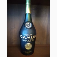 Продам бутылку Коньяк Napoleon Camus. Номерной. до 1980 года выпуска