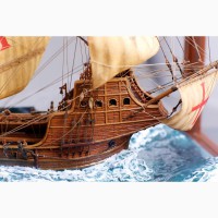 Модель парусного средневекового корабля