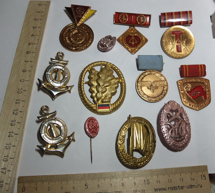 Медали и знаки ГДР, подборка
