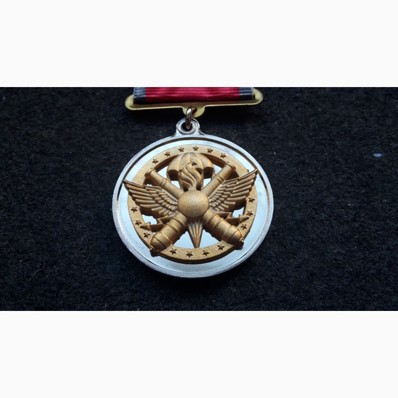 Фото 5. Медаль почетный знак командующего сухопутными войскам. всу. за службу. украина. комплект