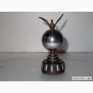Сувенир-статуэтка голубь мира СССР 1957 год оригинал, металл (сталь-бронза)