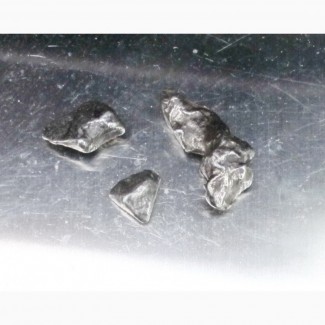 Железные метеориты 3 шт, магнитятся, вес 12, 5 гр