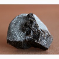 Тройниковый сросток (тройник) кристаллов ставролита 2