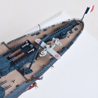 Продам модель французского линкора Дюнкерк в масштабе 1/350