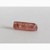 Розовый турмалин, кристалл