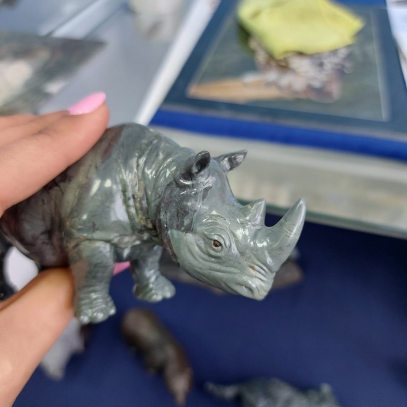 Фото 4. Продам моноблочную миниатюру Носорог, камень-яшма, тигровый глаз