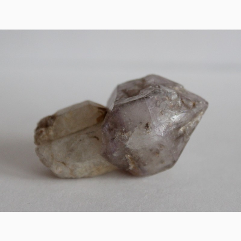 Фото 7. Скипетровидный кристалл аметиста