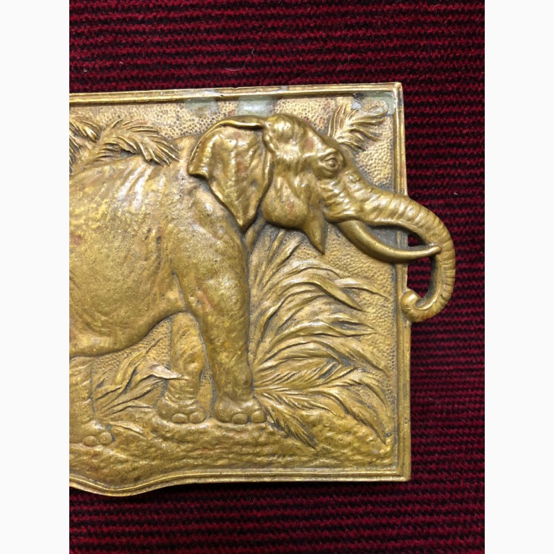 Фото 3. Старинная бронзовая подставка для настольного блокнота Слоны
