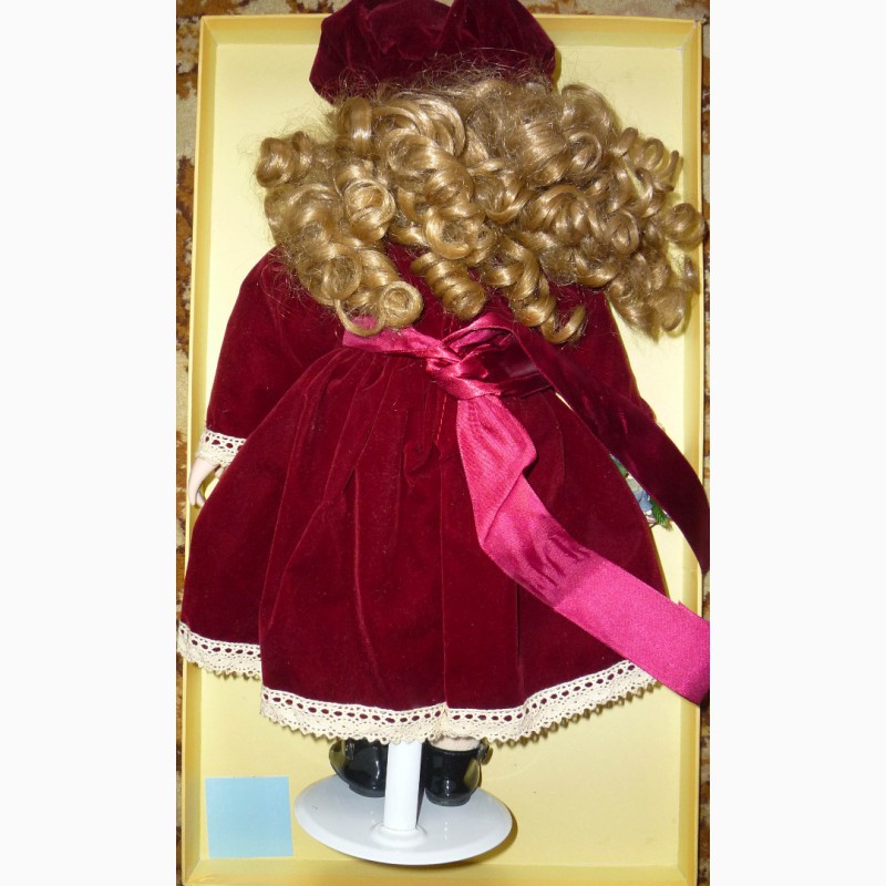 Фото 3. Продам фарфоровую куклу Remeco Collection