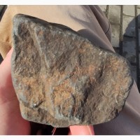 Метеорит каменный большой, вес 1590 гр