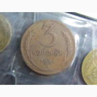 Коллекция денег (монеты и купюры)