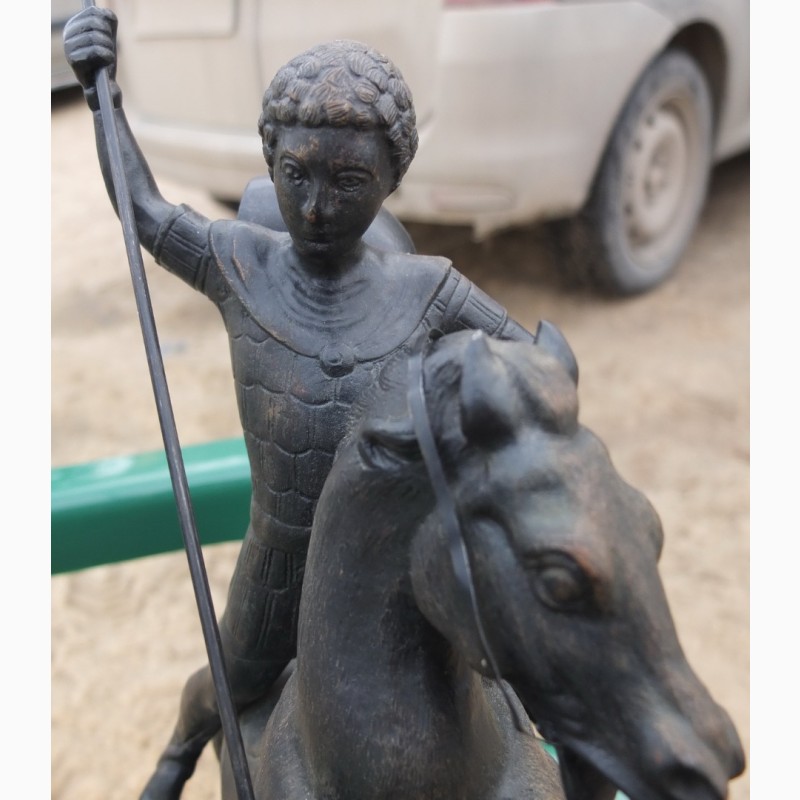 Фото 4. Чугунная скульптура Георгий Победоносец, Касли, 1987 год
