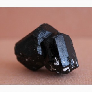 Черный турмалин (шерл), сросток кристаллов