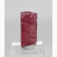 Кристалл розового турмалина