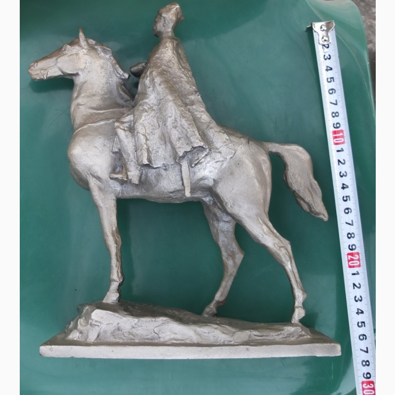 Фото 2. Силуминовая статуэтка Чапай на коне, Монументскульптура, СССР