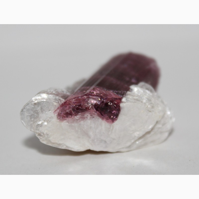 Фото 5. Турмалин розовый (рубеллит) c лепидолитом