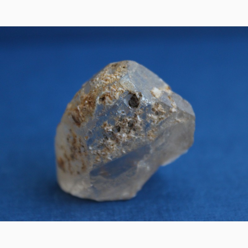 Фото 5. Топаз, прозрачный цельный кристалл