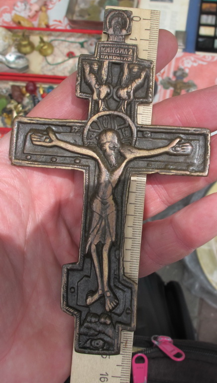 Фото 2. Кресты-распятия, латунь, 19 век, комплект одним лотом