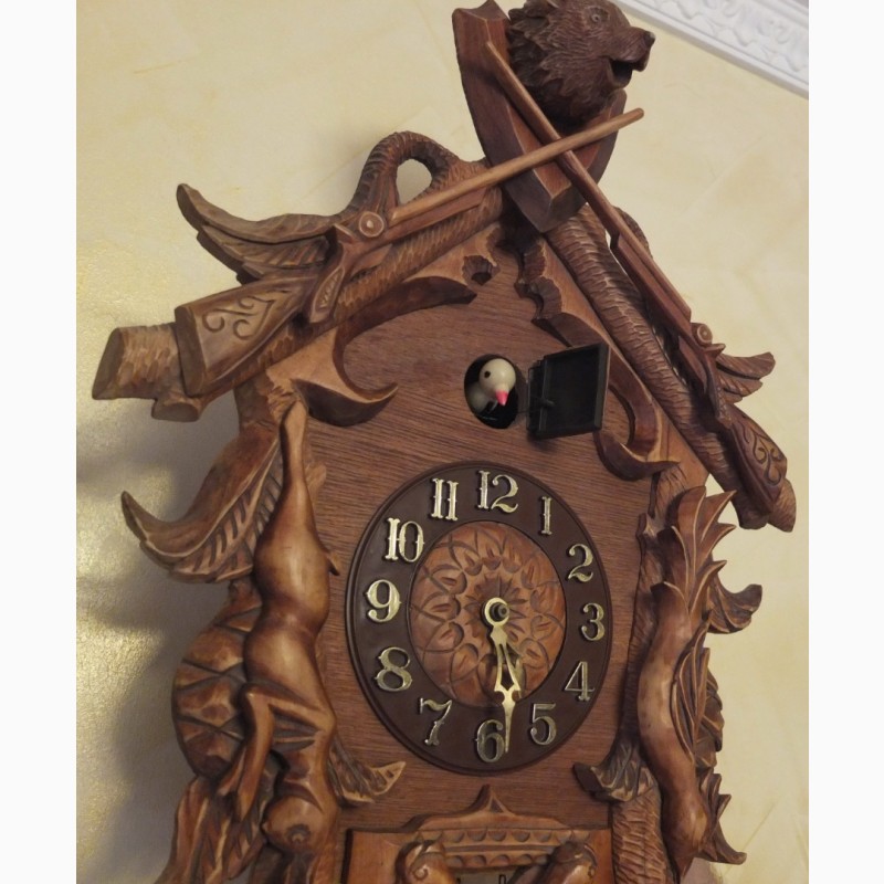 Фото 10. Часы деревянные охотничьи, с кукушкой, ручная резьба по дереву