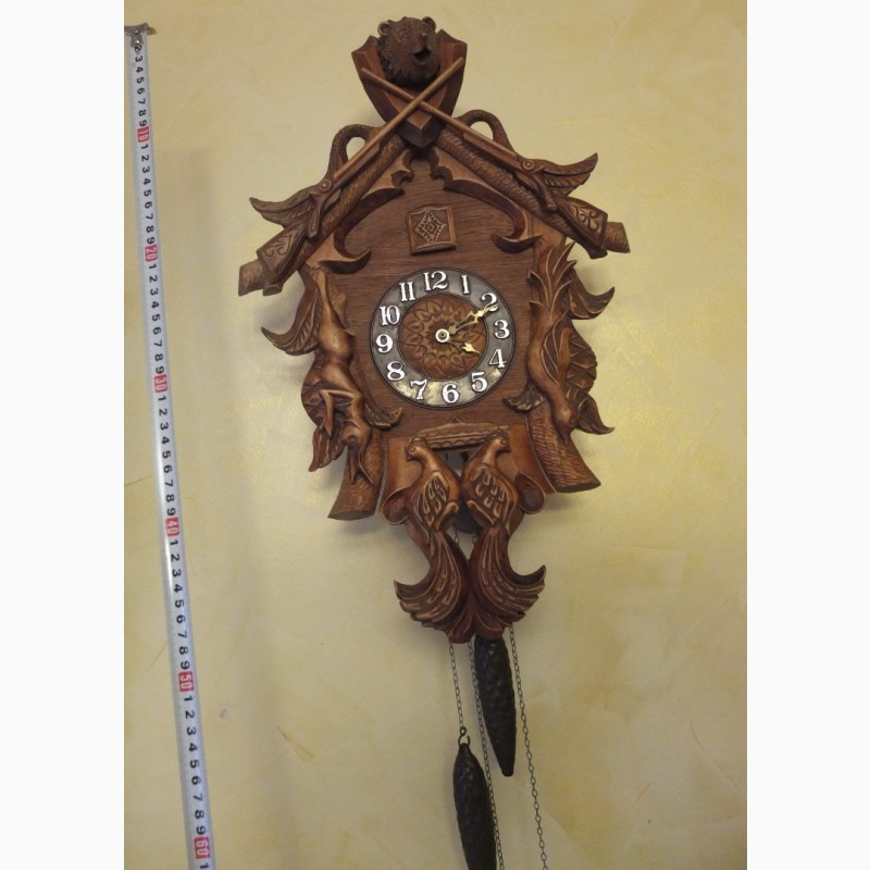 Фото 3. Часы деревянные охотничьи, с кукушкой, ручная резьба по дереву