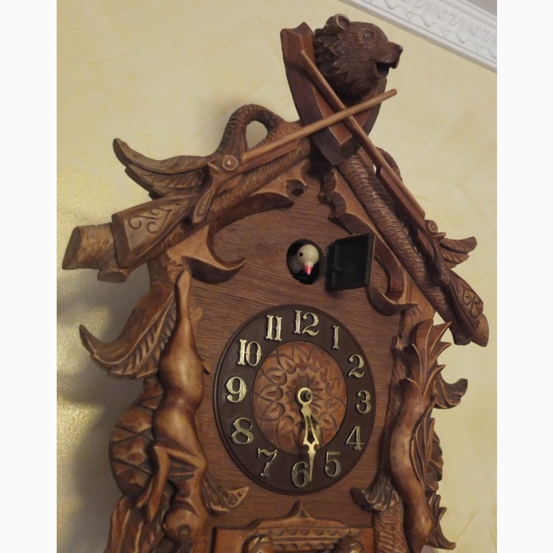 Фото 8. Часы деревянные охотничьи, с кукушкой, ручная резьба по дереву