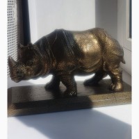 Бронзовый носорог