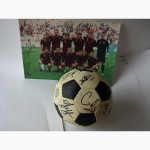 Продам футбольный мяч с автографами сборной России 2011г.+ постер с автографами