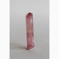 Турмалин розовый, кристалл с головкой 2