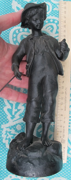 Чугунная статуэтка Мальчик Рыбак, Куса, 1981 год