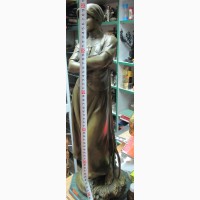 Бронзовая скульптура Девушка с вилами, старинная, Европа