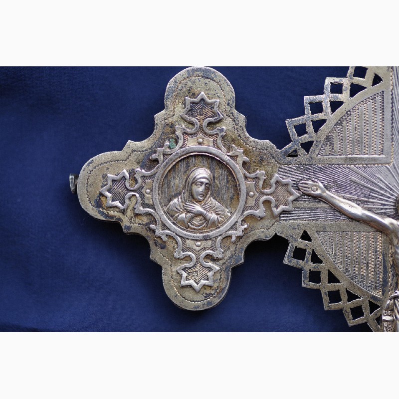Фото 14. Старинный напрестольный крест. Серебро 84. Мастерская В.П. Москва, 1875 год