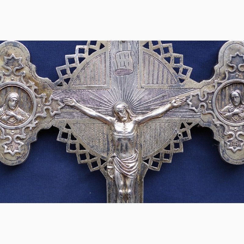 Фото 16. Старинный напрестольный крест. Серебро 84. Мастерская В.П. Москва, 1875 год