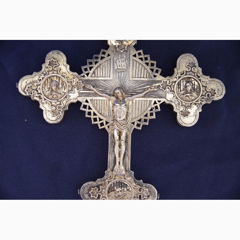 Фото 6. Старинный напрестольный крест. Серебро 84. Мастерская В.П. Москва, 1875 год