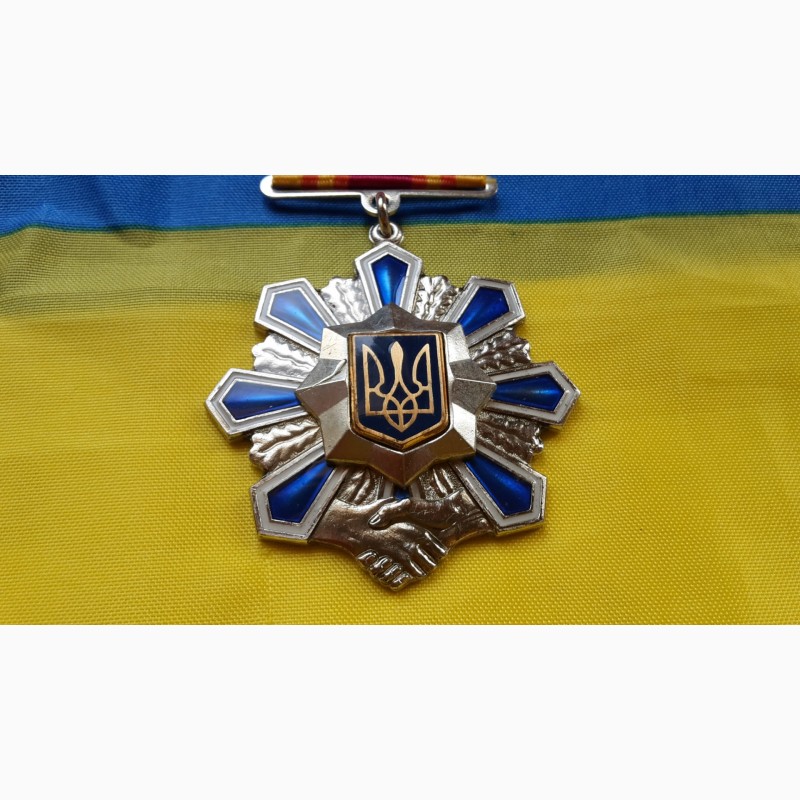 Медаль За содействие органам внутренних дел мвд Украина. оригинал. не ношенная. люз