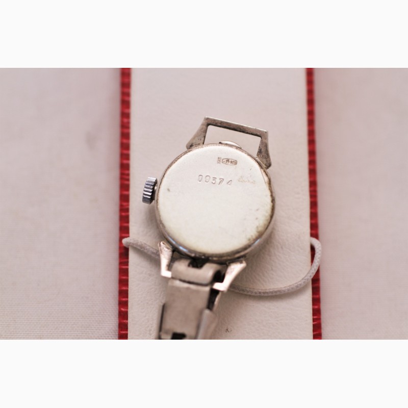 Фото 7. Продаются Женские серебряные часы Чайка