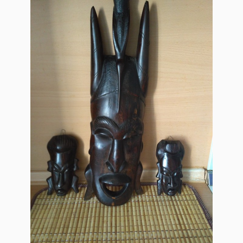 Продам Комплект африканских масок 1968 год