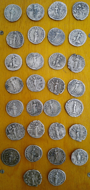 Фото 2. Серебряные древнеримские денарии, коллекция 30 монет, Древний Рим